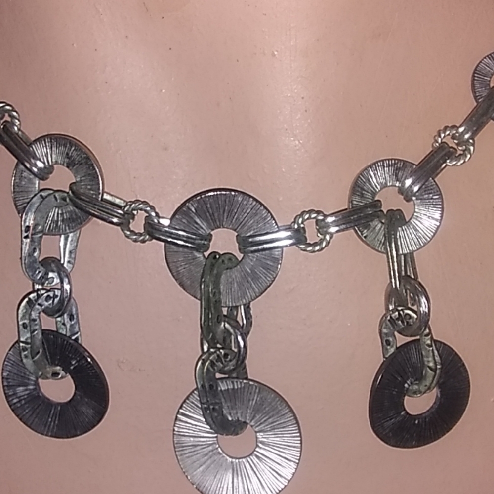 Women's vintage necklace